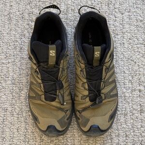 Salomon Men's Black and Tan Gore Tex Hiking Shoes / Trail Runners